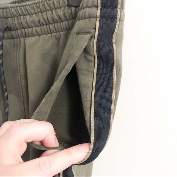 Men’s Abercrombie & Fitch Joggers - Picture 5 of 7